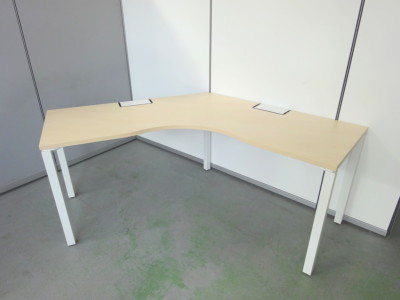 コクヨ ブーメランデスク  アウトレット品 入荷しました！